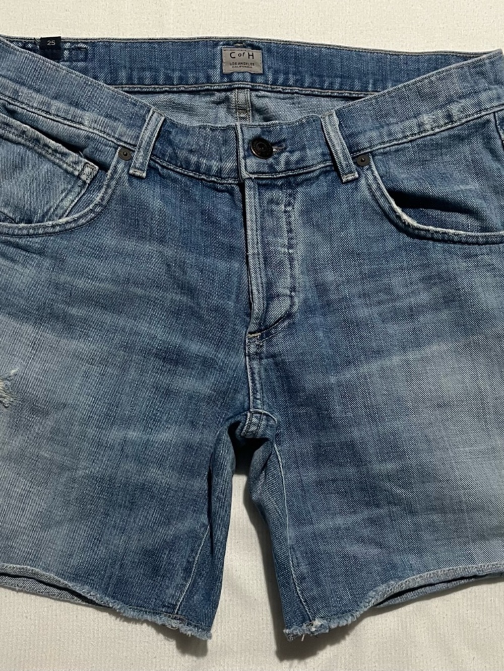 Citizens of Humanity Distressed  Denim Cutoff Shorts Women’s Size 25